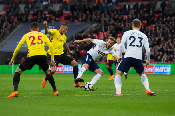 上演了一场 上演了一场