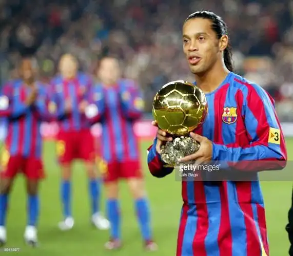 地居民的身 地居民的身